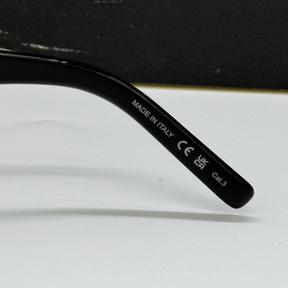 NEW SAINT LAURENT CAT EYE WOMEN SUNGLASSES SL 570 001 - Picture 13 of 14